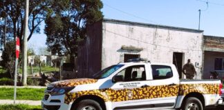 Allanan un desarmadero de autos en el conurbano bonaerense y encuentran un patrullero de la policía de Entre Ríos