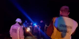 Los restos de caucho en la ruta provocó que un conductor no pueda esquivarlo, despistando contra en guardarraíl