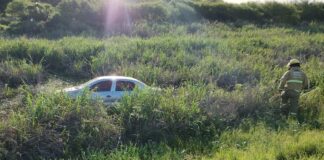 Un auto despistó en ruta nacional 12