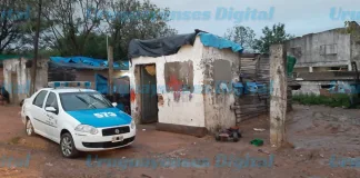 La madre habría entregado a su hija, quien apuñaló a otra en el ex Fapu