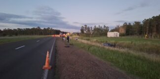 Siniestro vial entre un auto y un colectivo en la Autovía Artigas