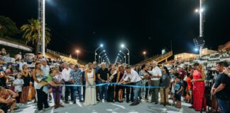 El gobernador presenció la primera noche del carnaval de Gualeguaychú