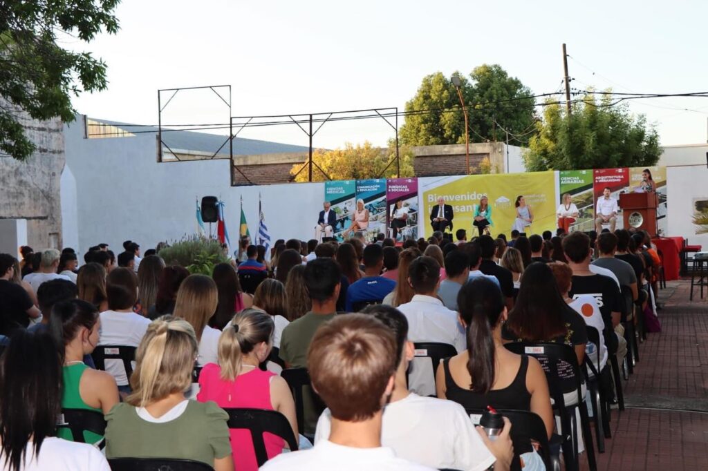 Acto de ingreso en la Universidad de Concepción del Uruguay