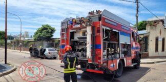 Principio de incendio de un vehículo a metros de la terminal de Concepción del Uruguay