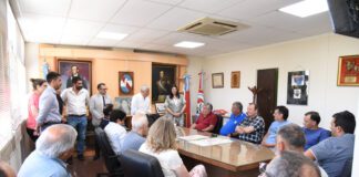 El intendente recibió a la CGT y a los movimientos sociales