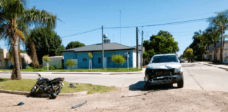 Caseros: Un motociclista con lesiones graves tras chocar con un vehículo del Municipio
