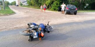 Accidente de tránsito en San José: motociclista lesionado