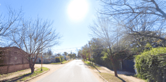 Un hombre perdió la vida a desestabilizarse su motocicleta y golpear su cabeza contra un árbol