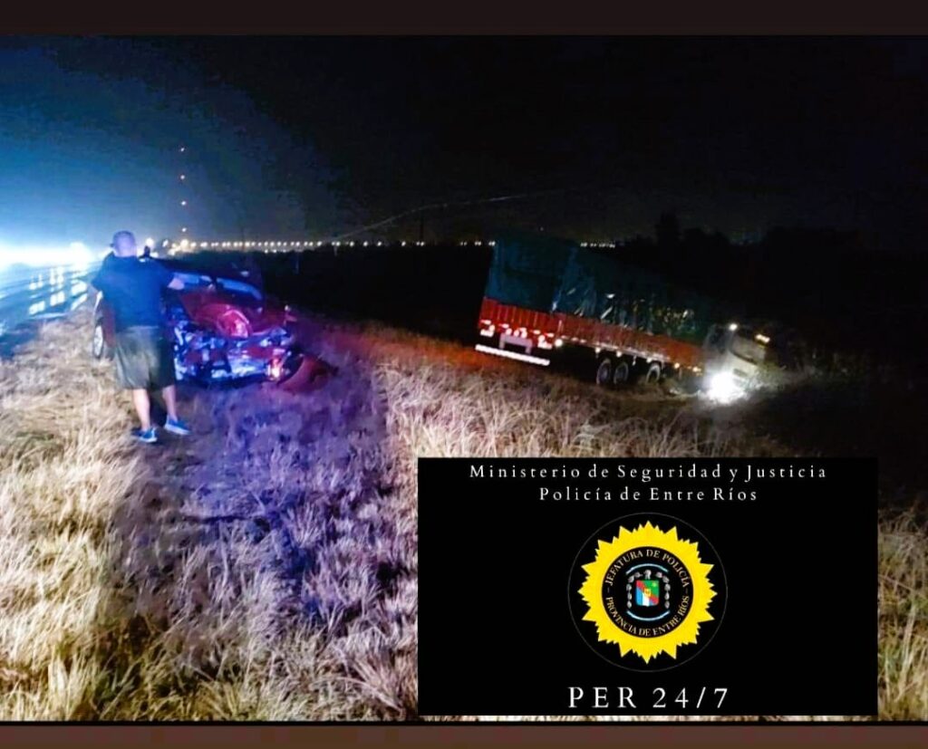 Ruta 12: Camionero Uruguayo tomó el carril contrario y chocó de frente con un vehículo