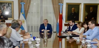 El gobierno detalló a los gremios la situación económica de la provincia