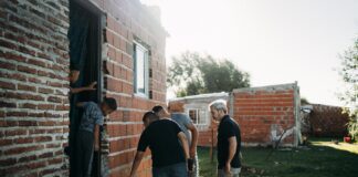 Frigerio visitó a los damnificados por la inundación en Rosario del Tala