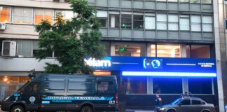 El gobierno avanza con cierre de Télam: vallado, licencias y suspensión de web