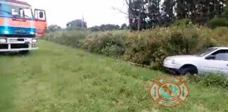 Bomberos rescataron un vehículo que había despistado en ruta 39 a metros del INTA