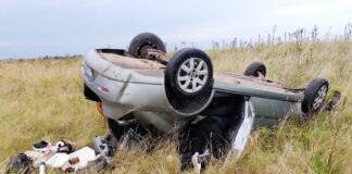 Un vehículo volcó en ruta 12 tras reventar un neumático