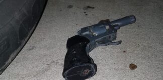 Dos menores detenidos con un arma de fuego