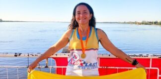 Betina Bonnin cruzó el Río Uruguay a nado