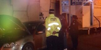 Procedimiento policial culmina con el secuestro de vehículo y la detención de una persona