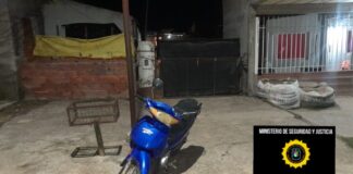 Una mujer dejó su moto con las llaves puestas se la sustrajeron y fue recuperada por la policía