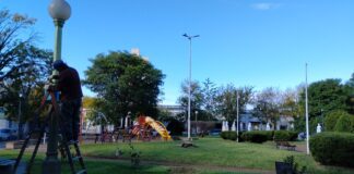 Trabajan sobre las áreas verdes de la ciudad