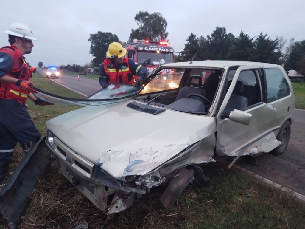 Ruta 39: Un auto despistó y colisionó con el guardarraíl