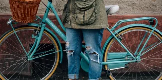 More than 70,000 homeless after deadly Lombok quake