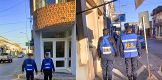 Futuros agentes de Policía recorren las calles de Concepción del Uruguay participando de una capacitación