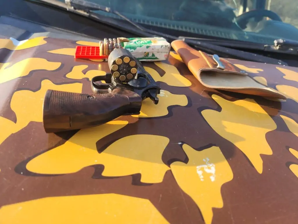 Portaba un revólver cargado y terminó en Alcaidía, al ser descubierto por Brigadistas