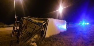 Vuelco de un Camión en la Autovía Gervasio Artigas