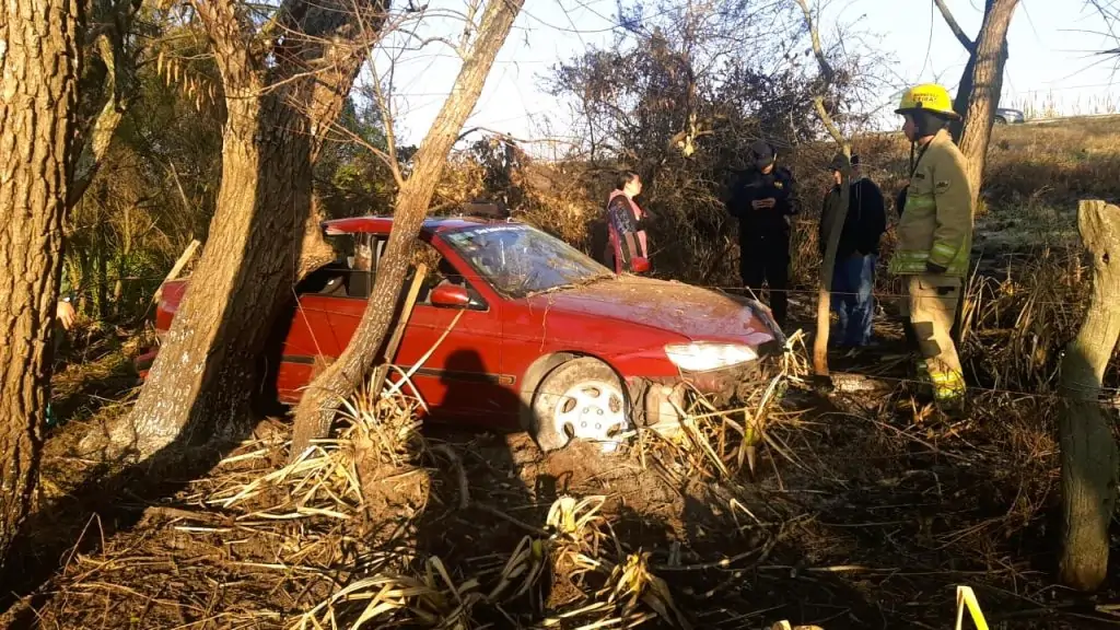 Perdió el control de su vehículo y despistó en la Autovía N°12