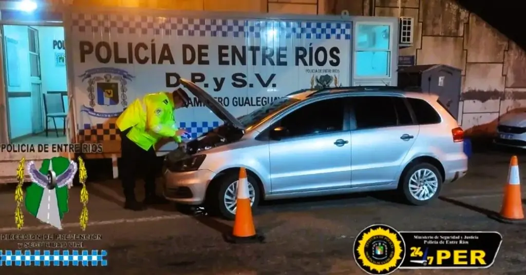 Secuestran un vehículo con documentación falsa en la Autovía