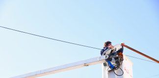 Continúan las intervenciones en luminarias de la ciudad