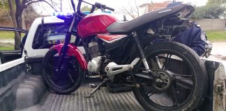 Persecución policial culminó en colisión y la detención de dos jóvenes