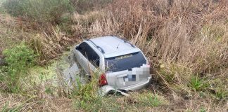 Un vehículo despistó en la rotonda de rutas 127 y 6