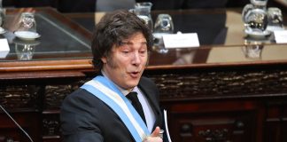 Prédica anti casta, «cepo» al Estado y más ajuste, pero con bajo rating