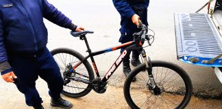Secuestran bicicleta robada tras ser reconocida por su dueño en la vía pública