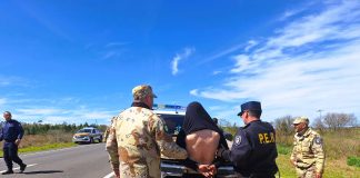 (video) Detienen a un conductor con carne robada y era seguido por un helicóptero particular