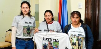 (Video) El gobernador recibió a familiares de los jóvenes fallecidos en un accidente en la ruta N°39