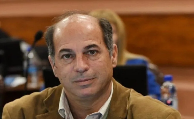 López: “No entendemos la contradicción y la postura extrema de los gremios”