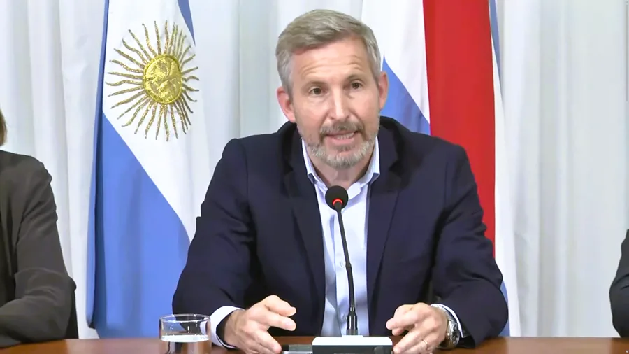 Frigerio anuncia medidas para recomponer los salarios docentes en Entre Ríos