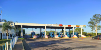 Viral: Conductor expresa su enojo por el mal estado de la ruta y levantan la barrera en el peaje