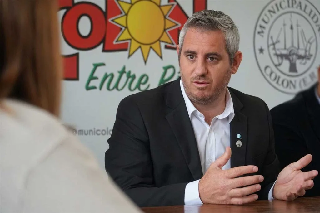 El intendente de Colón criticó la resolución que prohíbe el cobro de tasas: «El costo de la luz en Entre Ríos es por el mal manejo de la Nación»