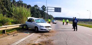 Autovía José Gervasio Artigas: dos heridos tras el vuelco de un automóvil