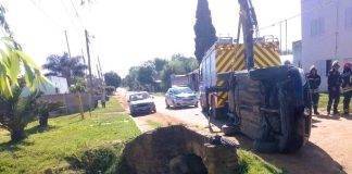 Vuelco de un vehículo en la ciudad de San José