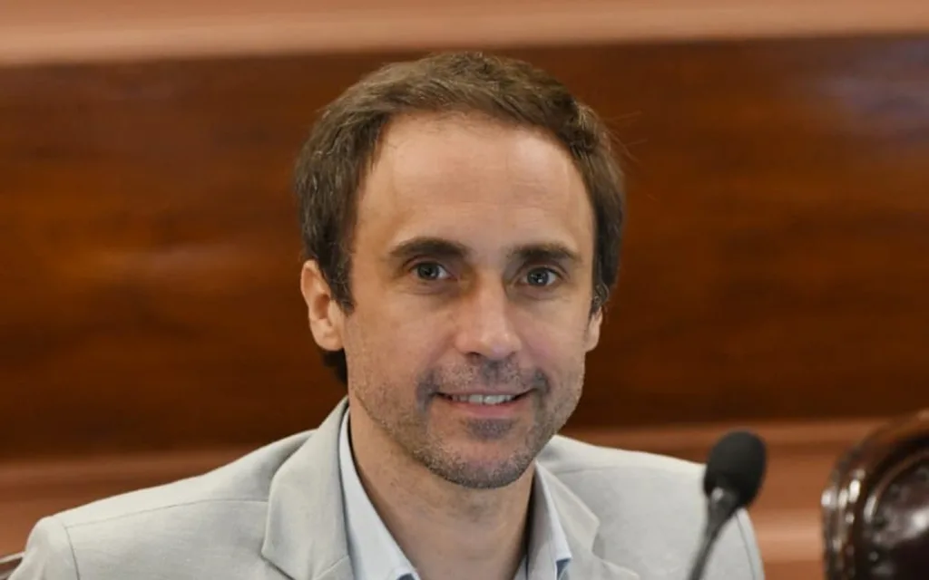 Rossi: «La ley de presupuesto refleja el cambio cultural que impulsa Frigerio en Entre Ríos»