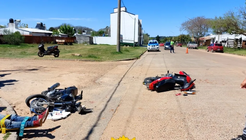 Grave colisión entre motocicletas deja dos heridos