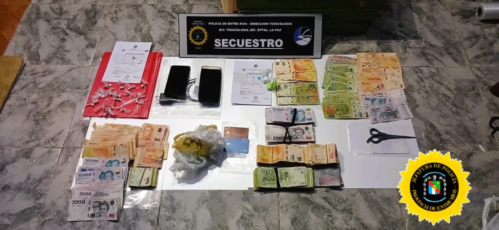 Allanamiento en Santa Elena: se incautan más de $1.200.000 y cocaína
