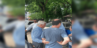 Docentes logran entregar petitorio al Gobernador Frigerio tras fallida visita al centro cívico