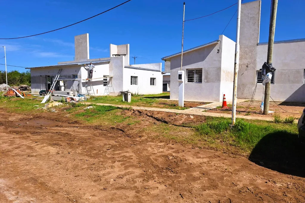 Se reactivó la construcción de 50 viviendas en Pueblo Liebig