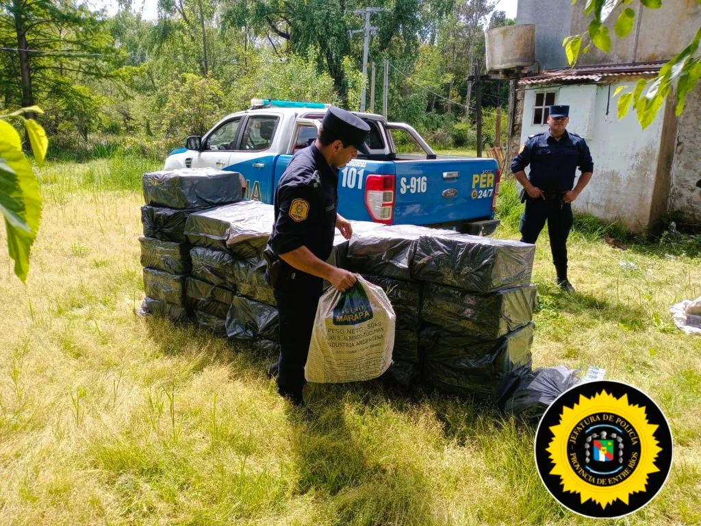 Secuestro de 13,000 atados de Cigarrillos en Villa Paranacito