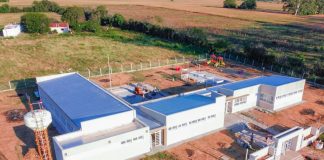 El gobierno provincial lleva adelante obras públicas para educación, saneamiento y conectividad